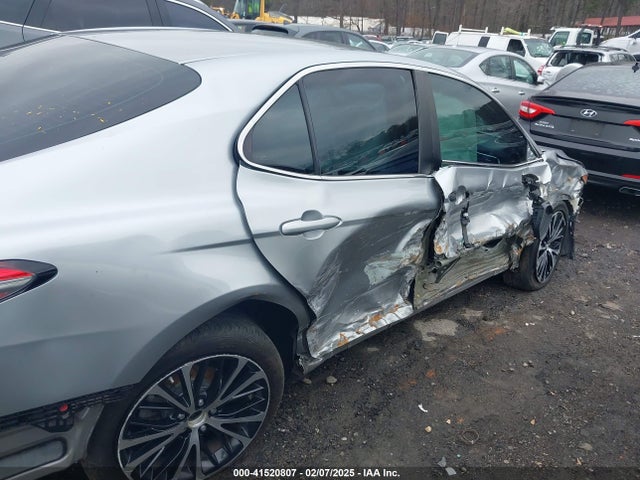 Toyota CAMRY SE 2018 4T1B11HK3JU573014 Image 6