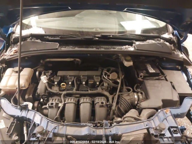1FADP3K26JL208094 Ford FOCUS SE
