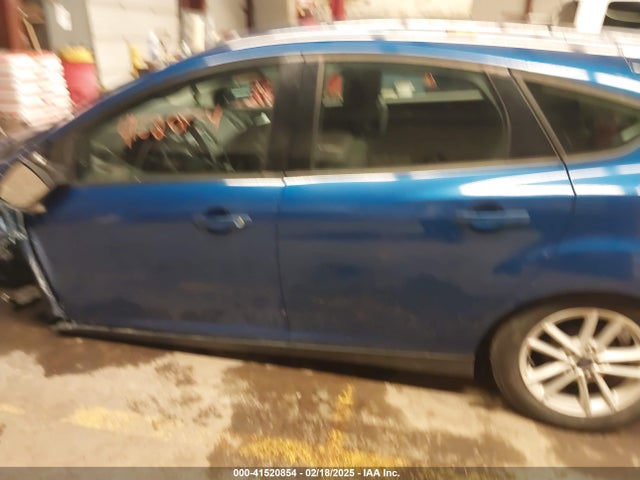 1FADP3K26JL208094 Ford FOCUS SE
