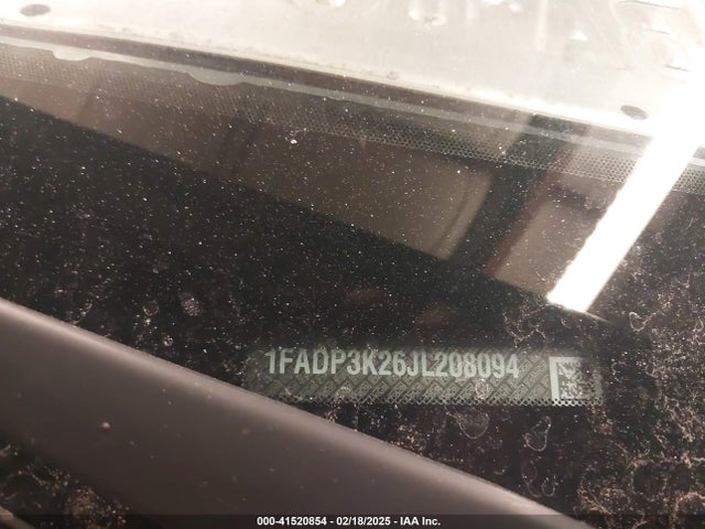 1FADP3K26JL208094 Ford FOCUS SE