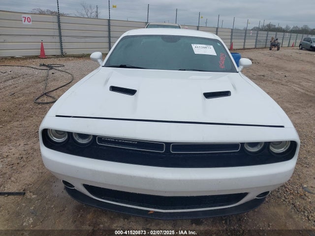 Продаж на аукціоні авто 2015 Dodge Challenger Sxt, vin: 2C3CDZAG4FH811097, номер лоту: 41520873