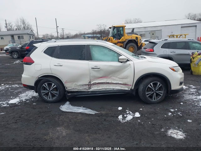 JN8AT2MV4KW372460 Nissan ROGUE SV
