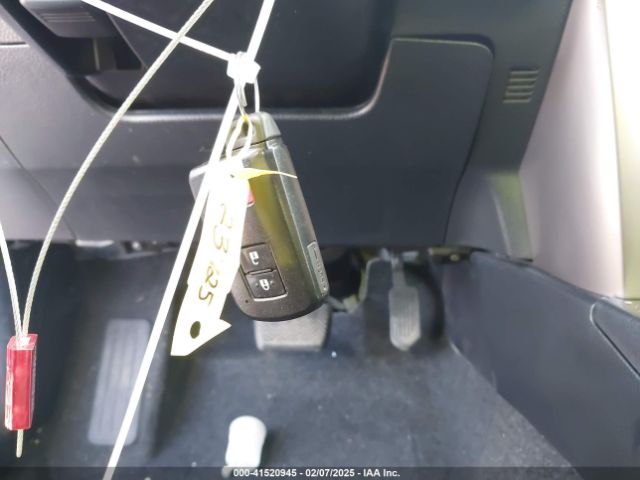 JTMWFREV5JD123725 Toyota Rav4 Adventure/xle