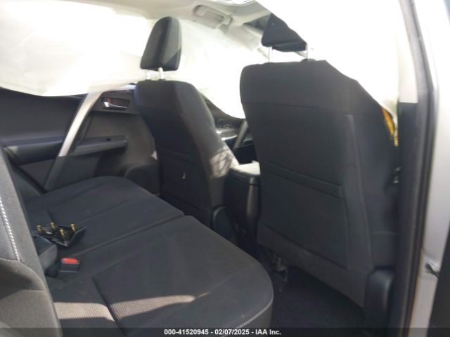 JTMWFREV5JD123725 Toyota Rav4 Adventure/xle
