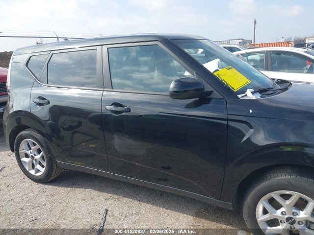 KNDJ23AU7R7236067 KIA SOUL LX