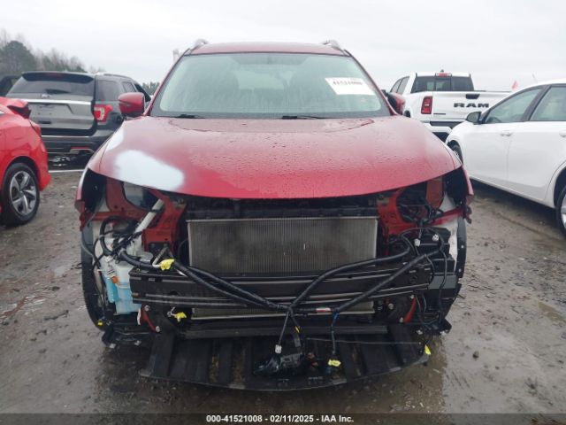 5N1AT2MT3JC840815 Nissan ROGUE SV