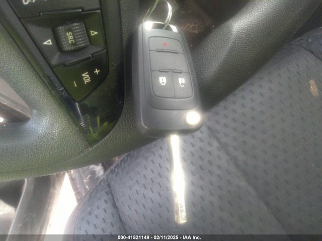 2GNALAEK1F1132510 Chevrolet EQUINOX LS