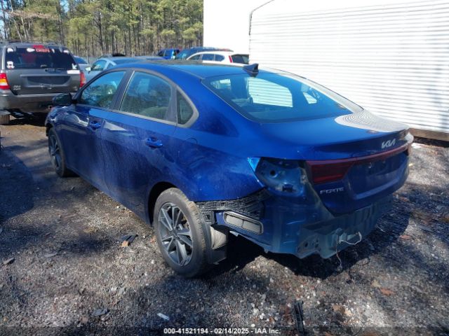 3KPF24AD1NE416313 KIA Forte Lxs