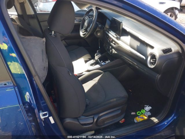 3KPF24AD1NE416313 KIA Forte Lxs