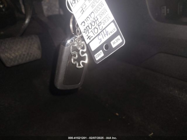 2HGFC4B03HH305636 Honda Civic Lx-p