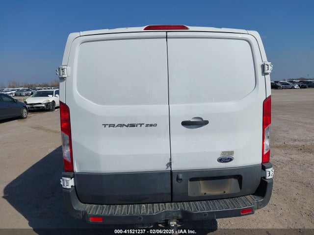 1FTYR1YMXGKB54607 Ford Transit-250