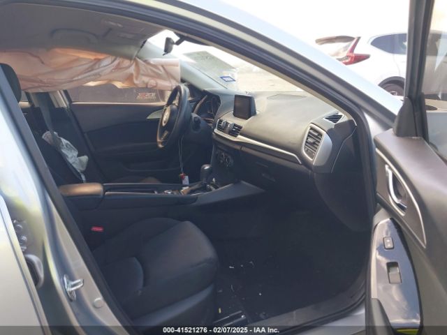 3MZBN1U75JM266195 Mazda Mazda3 Sport