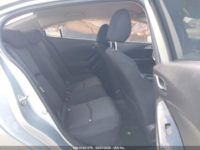 3MZBN1U75JM266195 Mazda Mazda3 Sport