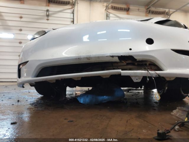 5YJYGDEE5LF043801 Tesla Model Y Long Range Dual Motor All-wheel Drive