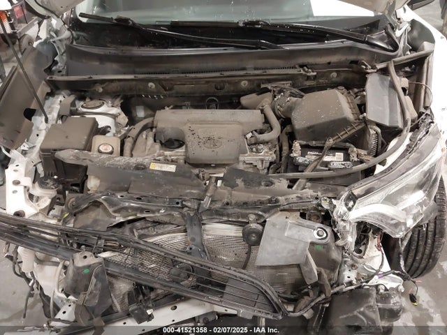 JTMZFREV6HJ147279 Toyota RAV4 LE