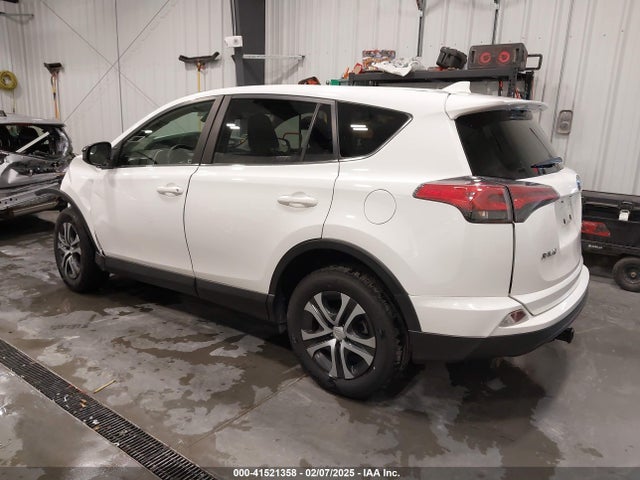 JTMZFREV6HJ147279 Toyota RAV4 LE