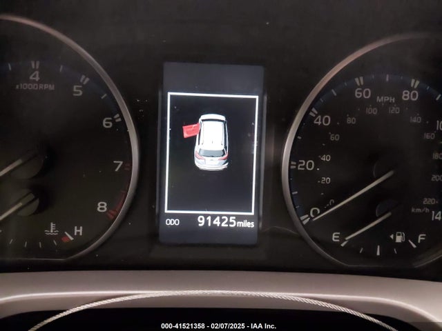 JTMZFREV6HJ147279 Toyota RAV4 LE
