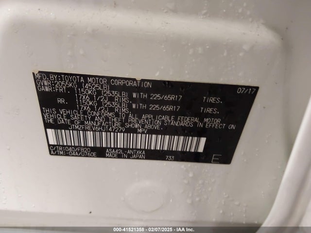 JTMZFREV6HJ147279 Toyota RAV4 LE