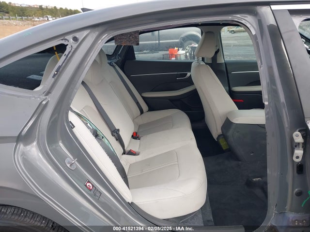 KMHL24JA3PA297044 Hyundai SONATA SE