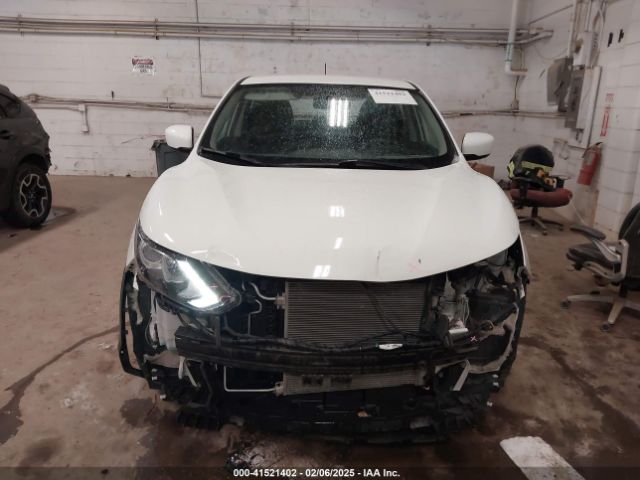 JN1BJ1CR5HW114299 Nissan Rogue Sport S