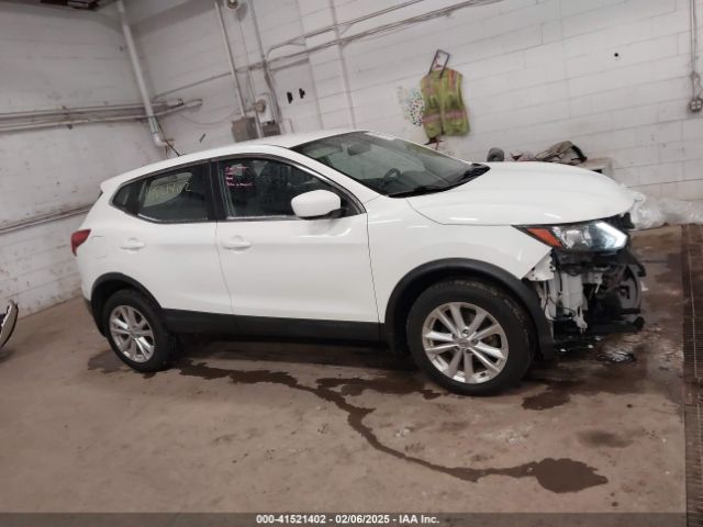 JN1BJ1CR5HW114299 Nissan Rogue Sport S