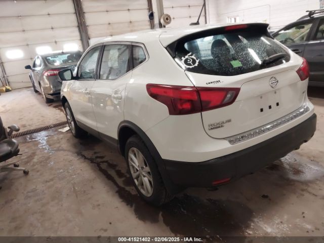 JN1BJ1CR5HW114299 Nissan Rogue Sport S