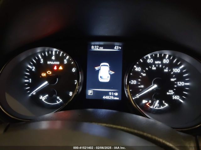 JN1BJ1CR5HW114299 Nissan Rogue Sport S