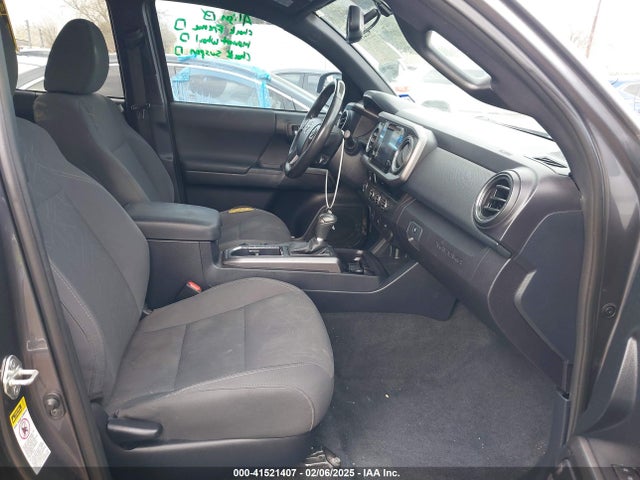 5TFAZ5CN8HX049349 Toyota Tacoma Trd Sport