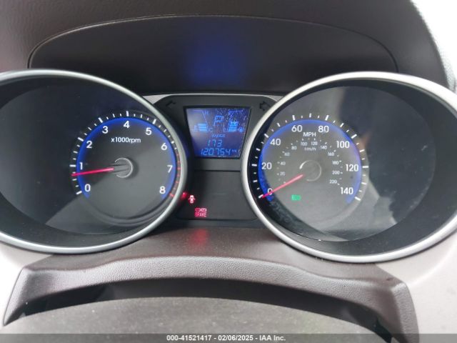 KM8JT3AF6FU086041 Hyundai TUCSON GLS