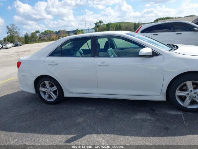 4T1BF1FK7EU330042 Toyota CAMRY SE