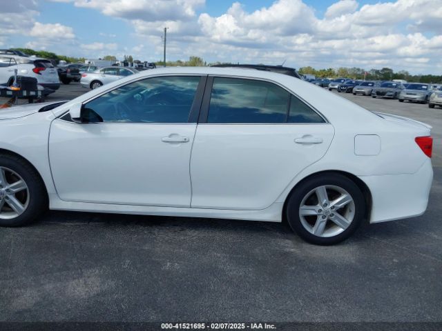 4T1BF1FK7EU330042 Toyota CAMRY SE