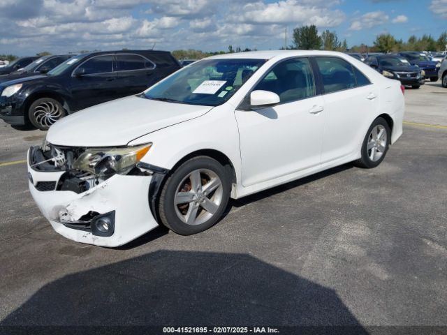 4T1BF1FK7EU330042 Toyota CAMRY SE