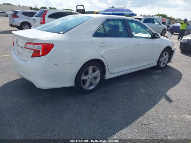 4T1BF1FK7EU330042 Toyota CAMRY SE