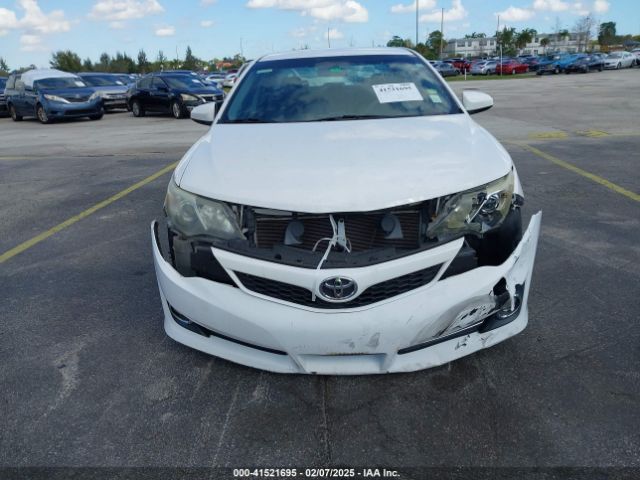 4T1BF1FK7EU330042 Toyota CAMRY SE
