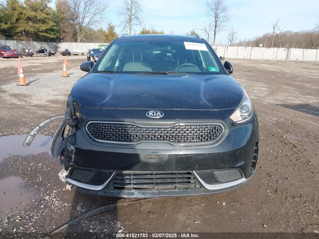 KNDCB3LCXJ5158204 KIA NIRO LX