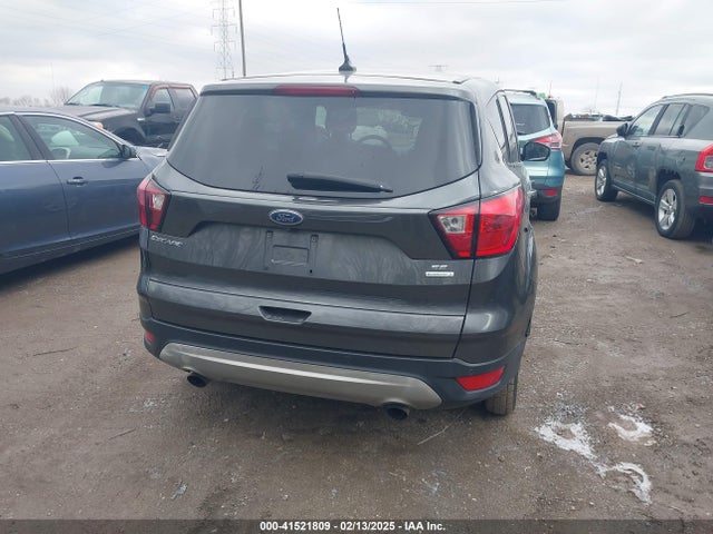 Ford ESCAPE SE 2019 1FMCU0GD0KUB32385 Image 16