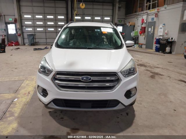 1FMCU0HD3JUD55145 Ford ESCAPE SEL
