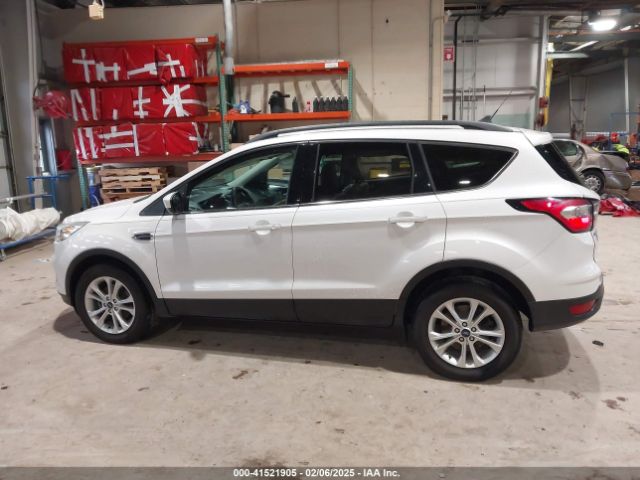1FMCU0HD3JUD55145 Ford ESCAPE SEL
