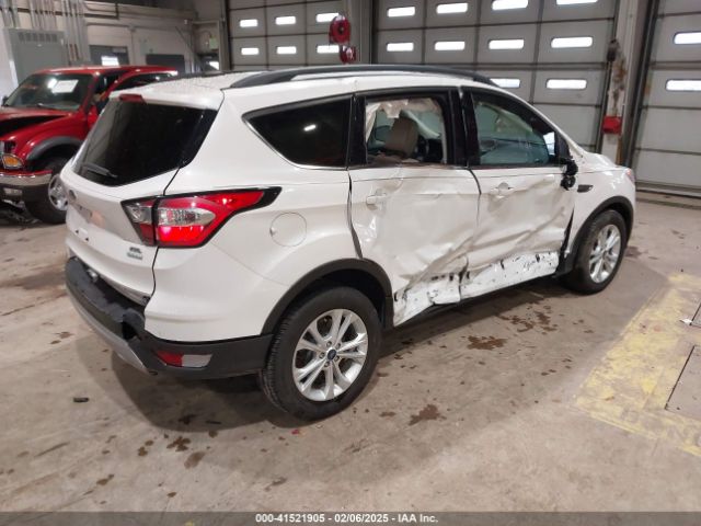 1FMCU0HD3JUD55145 Ford ESCAPE SEL