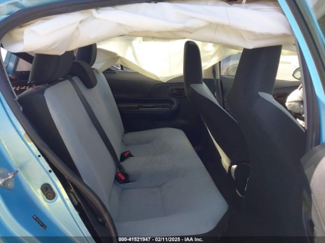 JTDKDTB33G1117310 Toyota Prius C One