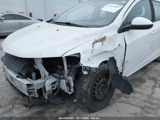 1G1JG6SG5H4165536 Chevrolet Sonic Lt Auto