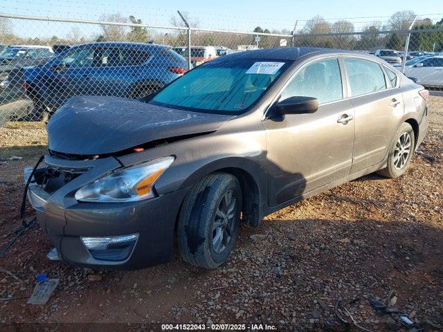 Nissan Altima 2.5 S 2015 1N4AL3AP9FC469187 Image 2