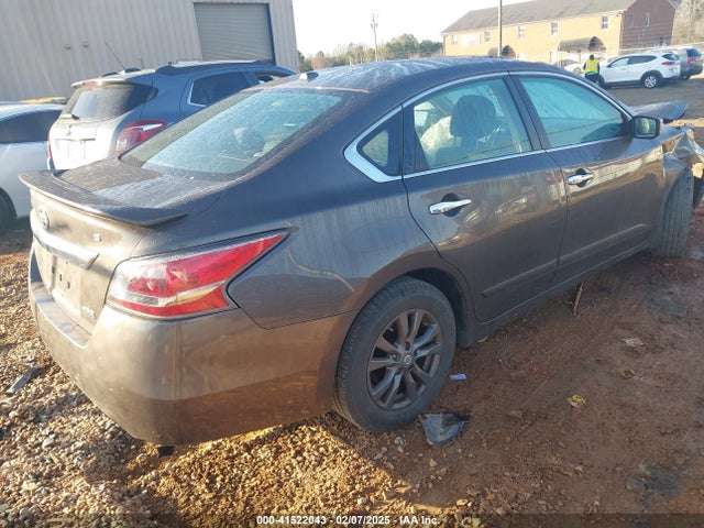 Nissan Altima 2.5 S 2015 1N4AL3AP9FC469187 Image 4