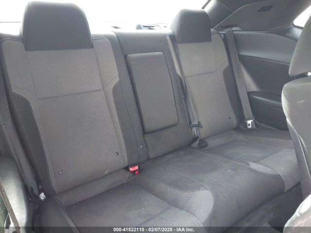 2C3CDZAG9FH878245 Dodge Challenger Sxt