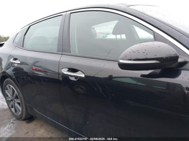 5XXGT4L39KG310782 KIA Optima Lx