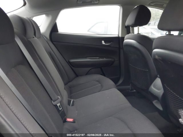 5XXGT4L39KG310782 KIA Optima Lx
