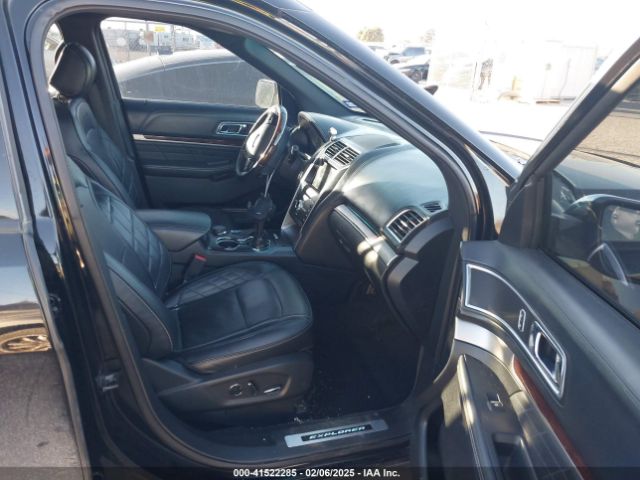 1FM5K8HT2HGA11612 Ford Explorer Platinum