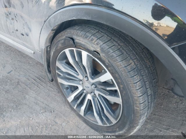 1FM5K8HT2HGA11612 Ford Explorer Platinum