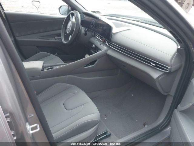 KMHLS4AG5PU567877 Hyundai ELANTRA SEL
