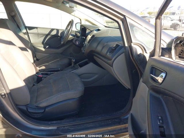 KIA Forte 2014 KNAFX4A84E5068021 Image 5